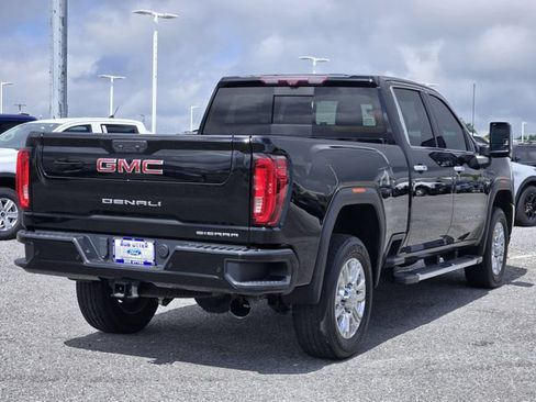 Used 2020 GMC Sierra 2500 Denali w/ Denali Ultimate Package AWD/4WD image 7