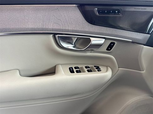 New 2026 Volvo XC90 T8 Ultra image 10