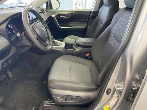 Certified 2025 Toyota RAV4 XLE image 18