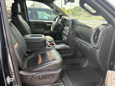 Used 2021 GMC Sierra 1500 AT4 w/ AT4 Value Package AWD/4WD image 17