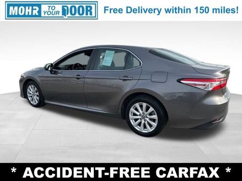 Used 2018 Toyota Camry LE FWD image 4