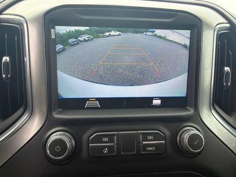 Used 2022 Chevrolet Silverado 1500 LT AWD/4WD image 22