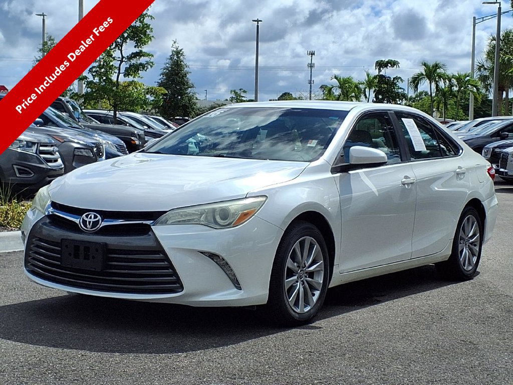 Used 2016 Toyota Camry XLE FWD image 4