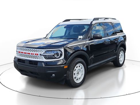 New 2025 Ford Bronco Sport Heritage w/ Convenience Package AWD/4WD image 2