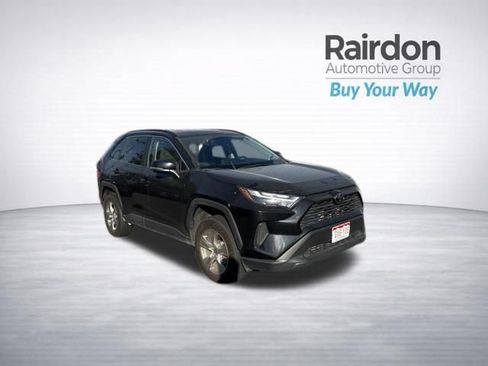 Used 2025 Toyota RAV4 XLE AWD/4WD image 1