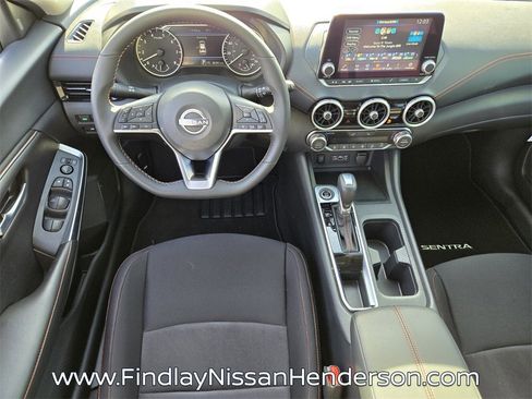 Used 2025 Nissan Sentra SR image 14