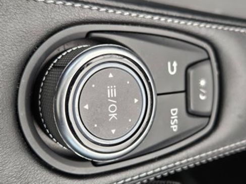 Used 2022 INFINITI QX50 Luxe w/ Appearance Package image 13