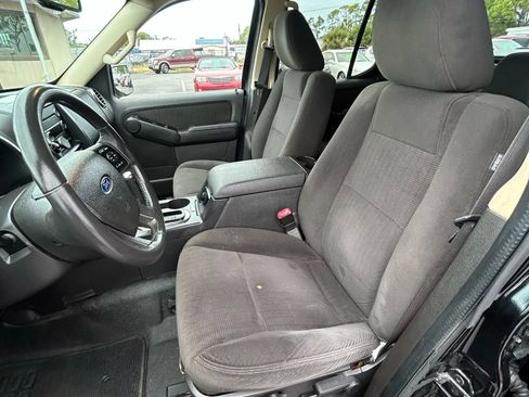 Used 2010 Ford Explorer Sport Trac XLT image 23