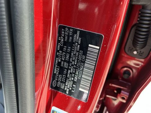 New 2025 Hyundai Elantra SEL image 31