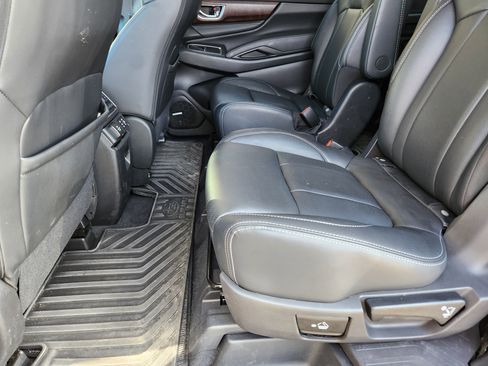 Used 2024 Subaru Ascent Touring image 10