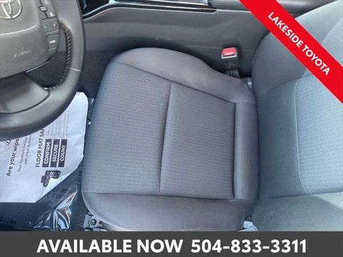 Certified 2023 Toyota Prius LE FWD image 27