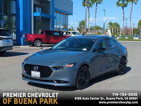 Used 2025 MAZDA MAZDA3 s image 1