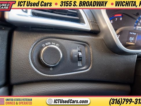 Used 2016 Cadillac SRX Luxury FWD image 13
