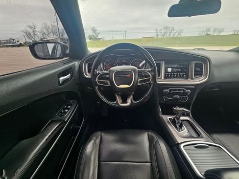 Used 2021 Dodge Charger SXT w/ Leather Interior Group RWD image 13