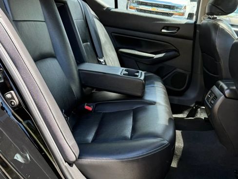 Used 2020 Nissan Altima 2.5 SL FWD image 17