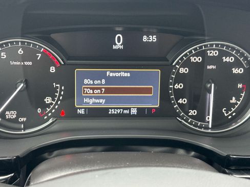Used 2024 Cadillac XT6 Premium Luxury w/ LPO, Floor Liner Package AWD/4WD image 29