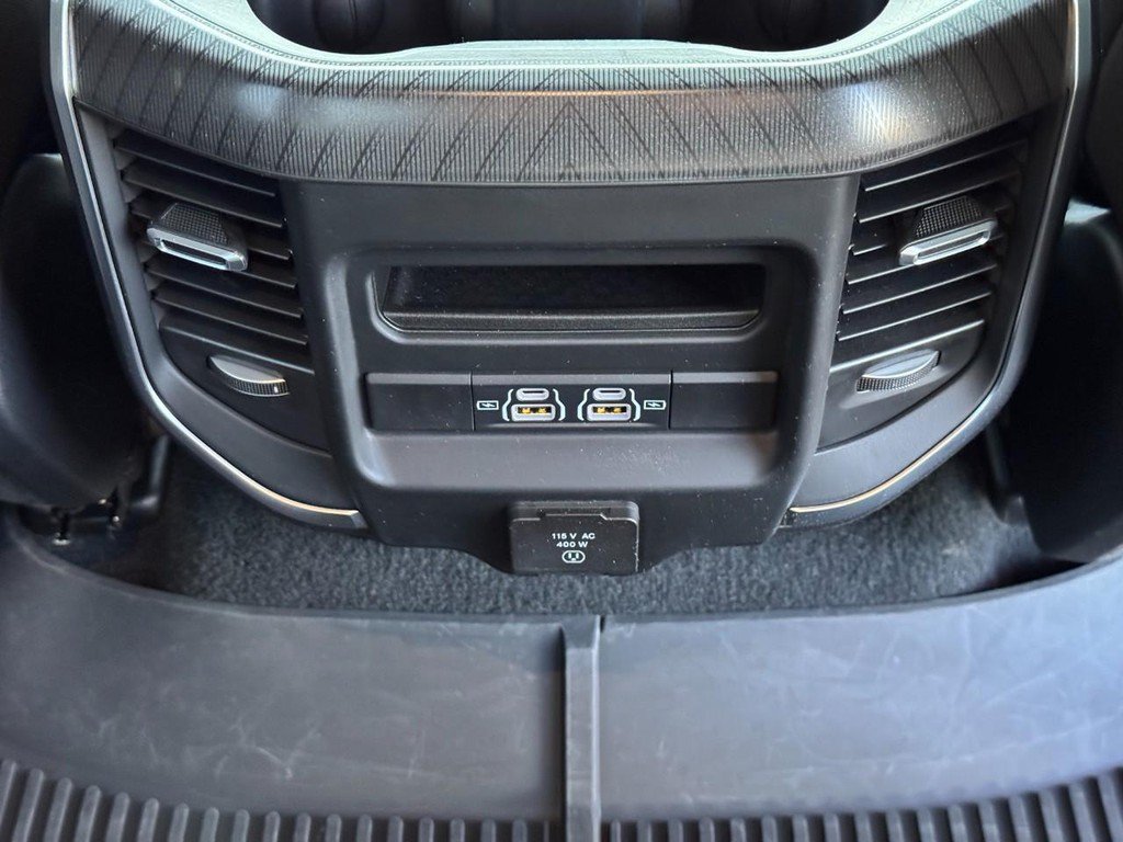 Used 2025 RAM 1500 Big Horn AWD/4WD image 12