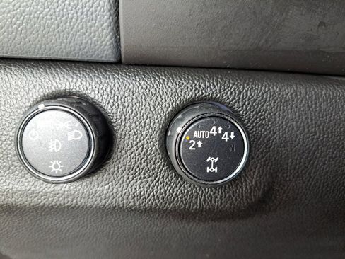 Used 2017 Chevrolet Colorado Z71 image 33