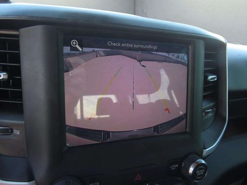 Used 2020 RAM 1500 Big Horn AWD/4WD image 17