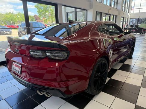 Used 2021 Chevrolet Camaro LT w/ 1LE Track Performance Package image 4