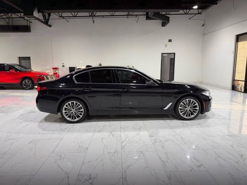 Used 2023 BMW 530i w/ Convenience Package RWD image 10