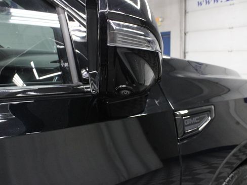 Used 2023 GMC Yukon XL Denali w/ Denali Reserve Package AWD/4WD image 61
