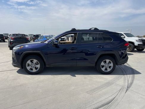 Used 2023 Toyota RAV4 XLE w/ Convenience Package FWD image 5