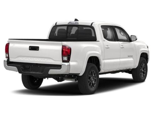 Used 2022 Toyota Tacoma SR5 w/ Technology Package image 3