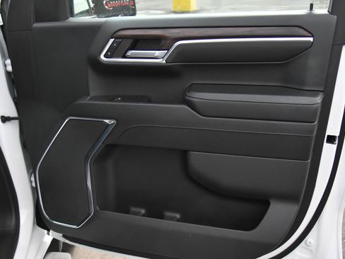 Used 2024 GMC Sierra 1500 SLT image 46