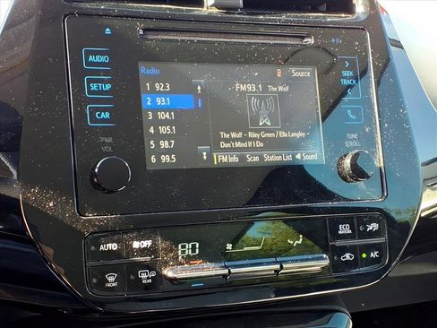 Used 2017 Toyota Prius Four image 16