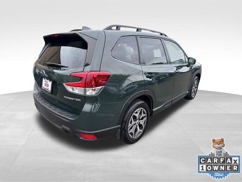 Used 2023 Subaru Forester Premium AWD/4WD image 8