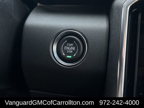New 2026 GMC Acadia Denali Ultimate w/ LPO, Floor Liner Package AWD/4WD image 19