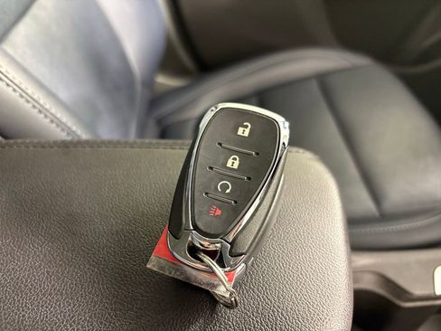 Used 2022 Chevrolet Bolt EUV Premier w/ Super Cruise Package image 41