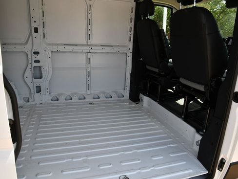 Used 2026 RAM ProMaster 2500 w/ Convenience Group FWD image 11