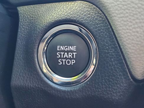 Used 2025 Toyota RAV4 XLE image 26