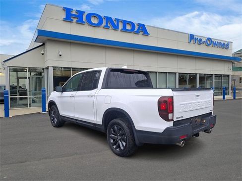 Certified 2025 Honda Ridgeline Sport image 6