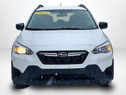 Used 2023 Subaru Crosstrek 2.0i image 2