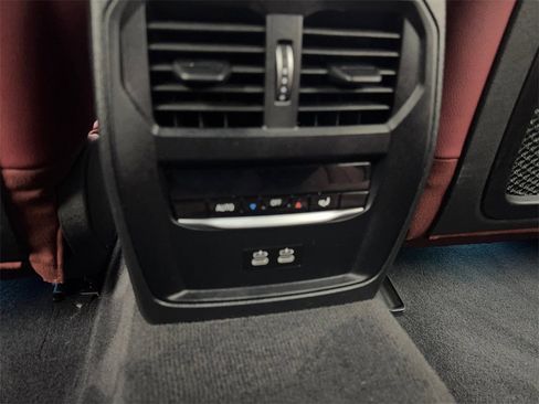 Used 2022 BMW i4 eDrive40 image 72