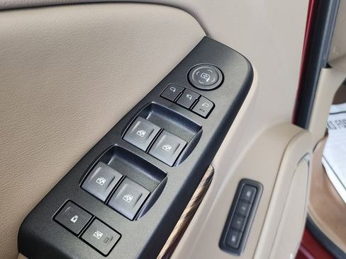 Used 2020 GMC Yukon SLT w/ Open Road Package AWD/4WD image 12
