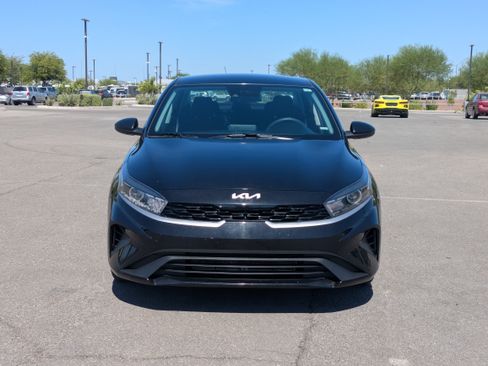 Certified 2024 Kia Forte LXS FWD image 8