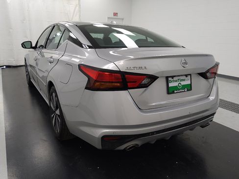 Used 2019 Nissan Altima 2.5 SL FWD image 5