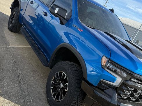 Used 2024 Chevrolet Silverado 1500 ZR2 w/ Technology Package image 3