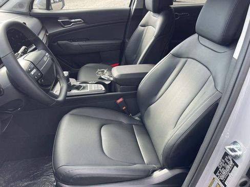 New 2026 Kia Sportage EX FWD image 13
