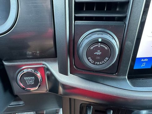 New 2025 Ford F150 Lariat w/ Equipment Group 501A Mid image 11