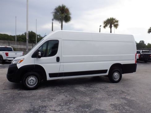 Used 2025 RAM ProMaster 3500 w/ Convenience Group FWD image 2