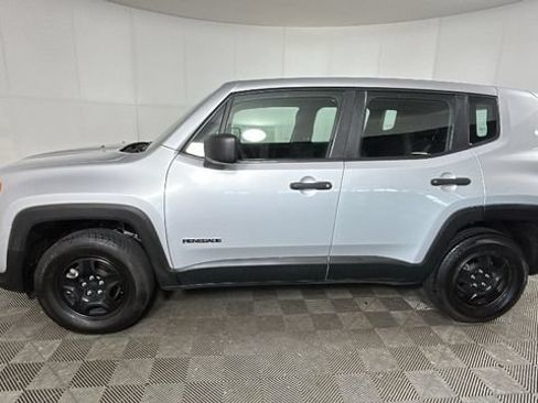 Used 2021 Jeep Renegade Sport AWD/4WD image 6
