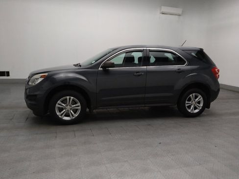 Used 2017 Chevrolet Equinox LS FWD image 2