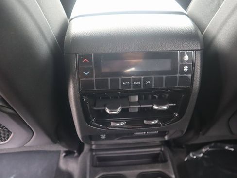 New 2025 Jeep Grand Cherokee L Altitude image 6