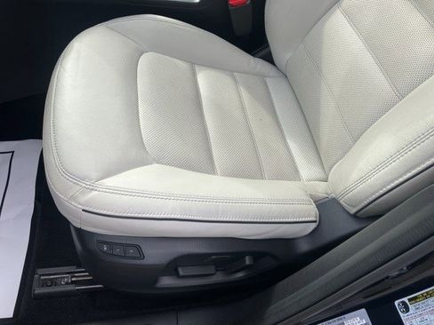 Used 2025 MAZDA CX-5 AWD 2.5 S w/ Preferred Package image 12