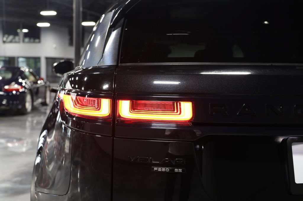 Used 2019 Land Rover Range Rover Velar R-Dynamic SE AWD/4WD image 39